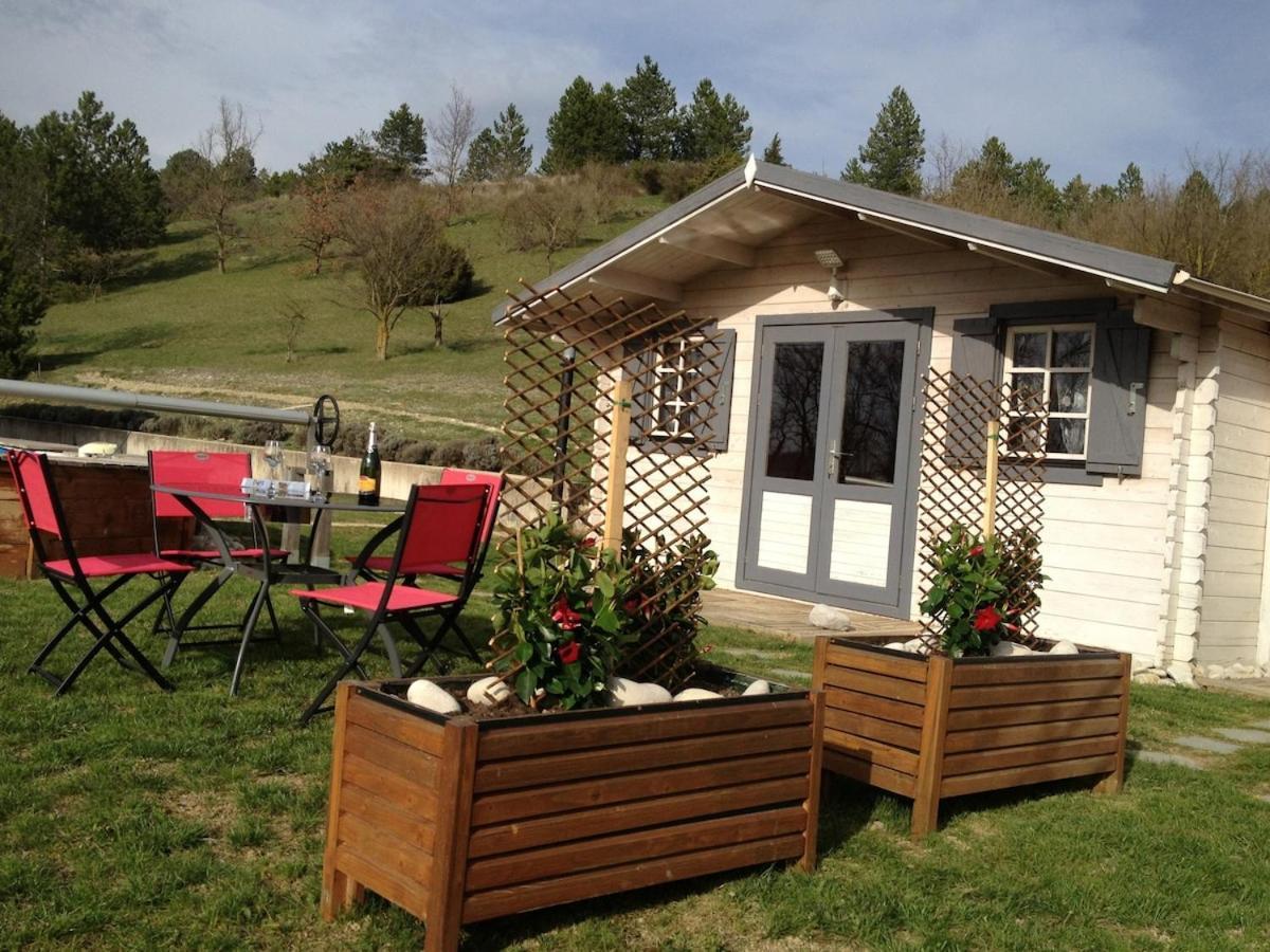 Maison De Vacances Avec Ses Petits Chalets Aouste-sur-Sye Экстерьер фото